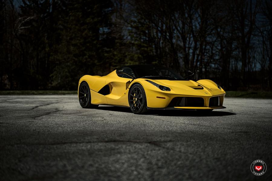  Ferrari LaFerrari on Vossen Wheels (M-X2) 2018 года  (фото 3 из 21)